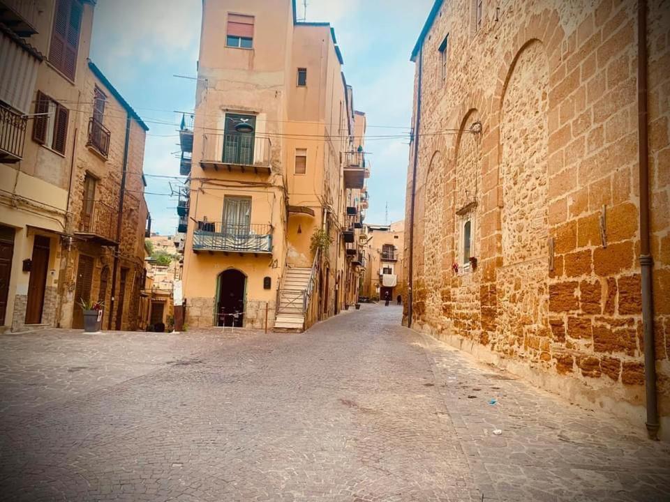 דירות אגריג'נטו Il Vecchio Cortile מראה חיצוני תמונה