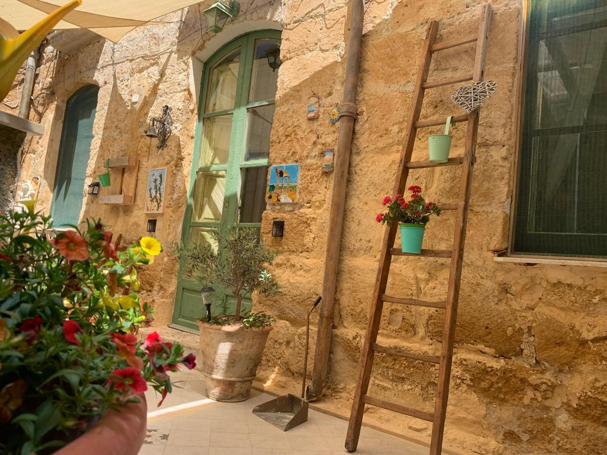 דירות אגריג'נטו Il Vecchio Cortile מראה חיצוני תמונה