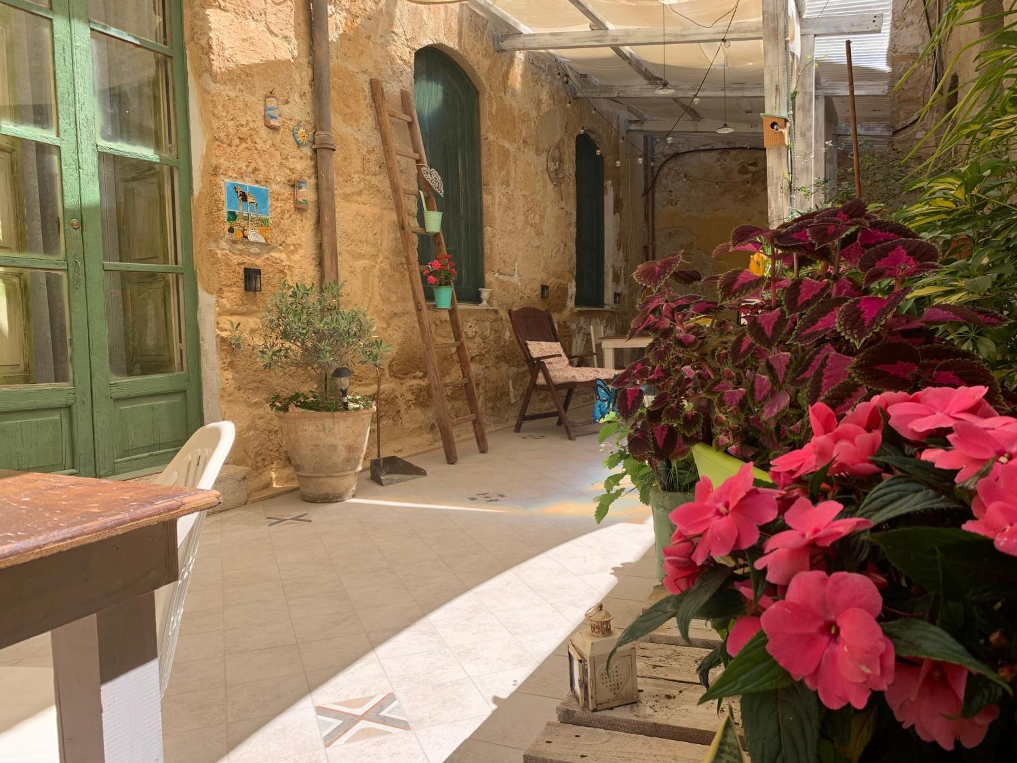 דירות אגריג'נטו Il Vecchio Cortile מראה חיצוני תמונה